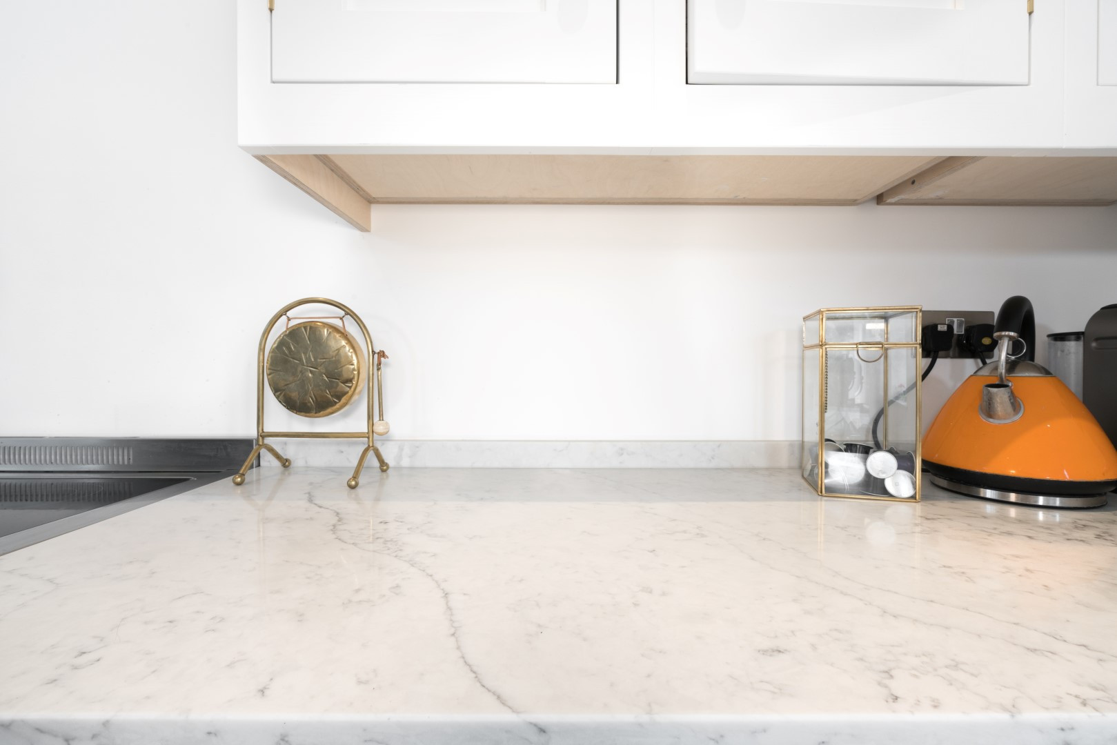 Noble Carrera Marble effect Quartz - Farnham, Bishop's Stortford -  Farmhouse - Kitchen - Essex - by Rock and Co Granite Ltd | Houzz