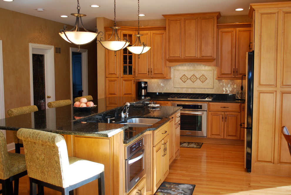 North Barrington, IL Kitchen Remodel by Sauer Kitchen Solutions