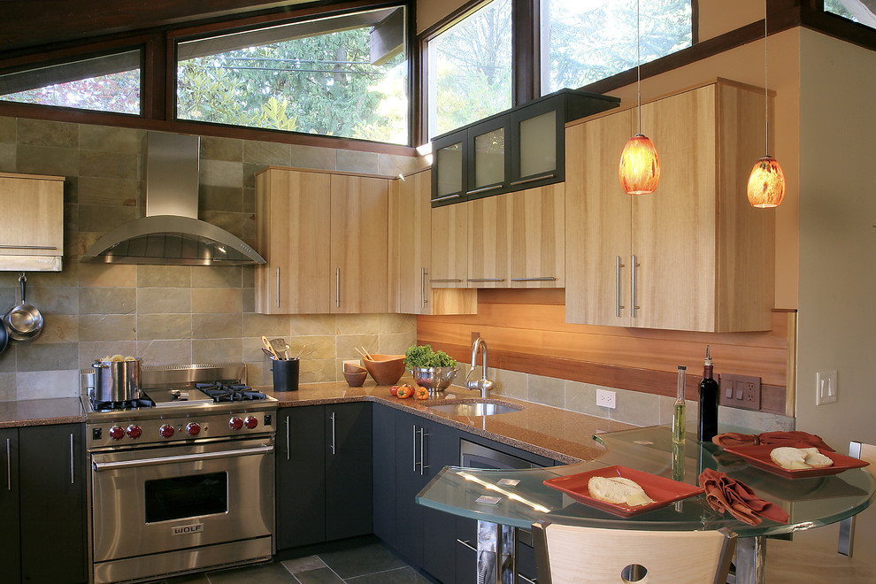 Inspiration for a contemporary kitchen remodel in Portland with stainless steel appliances