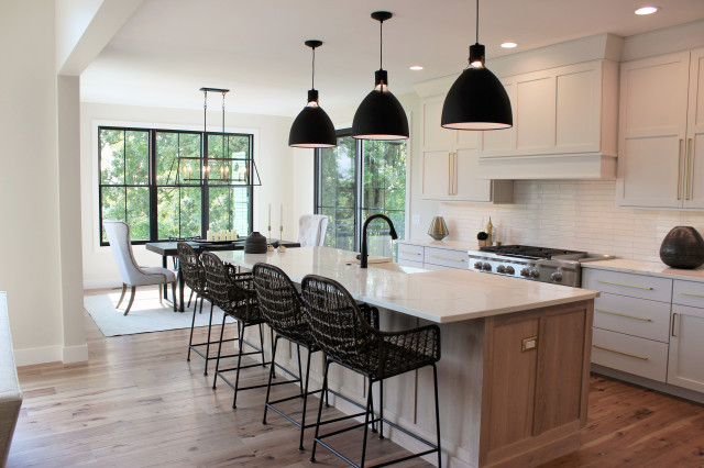 Oak and White Kitchen with Matte Black Accents in Iowa Aspen