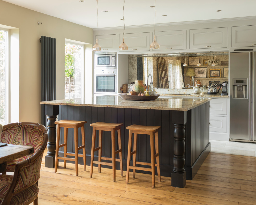Kitchen - eclectic kitchen idea in Gloucestershire