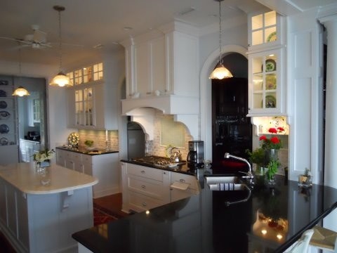 Inspiration for a timeless kitchen remodel in Charleston
