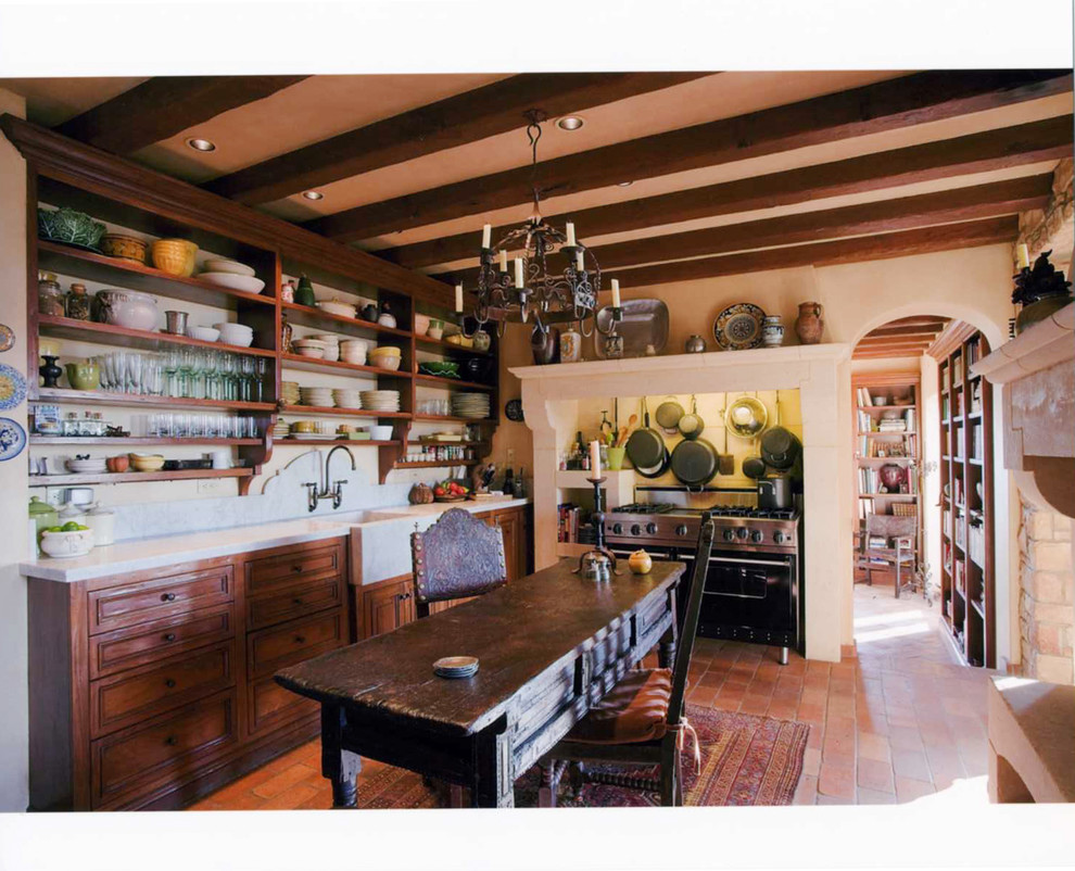 Inspiration for a victorian kitchen in Orange County.
