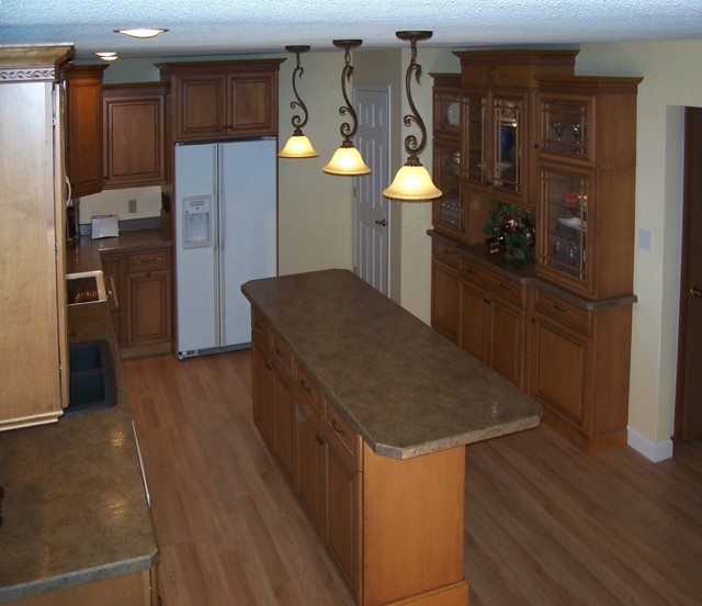 Omega Destin door, Maple wood, Mocha Coffee Finish Kitchen