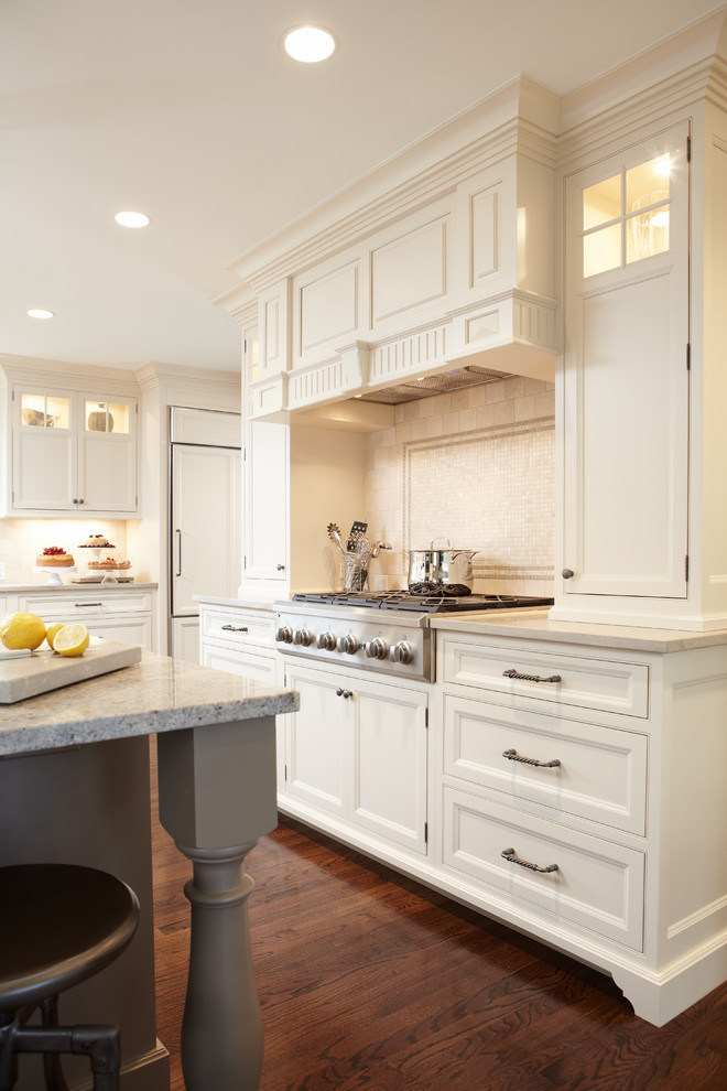 Open floor plan kitchen renovation Traditional Kitchen New York
