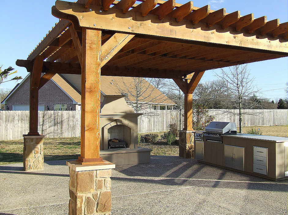 Outdoor Kitchen Kitchen Austin by Brazos Valley Landscape, Inc