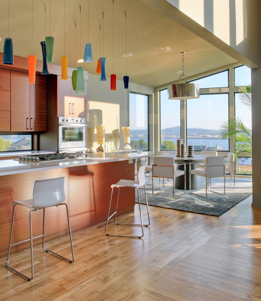 Design ideas for a contemporary kitchen in Portland.