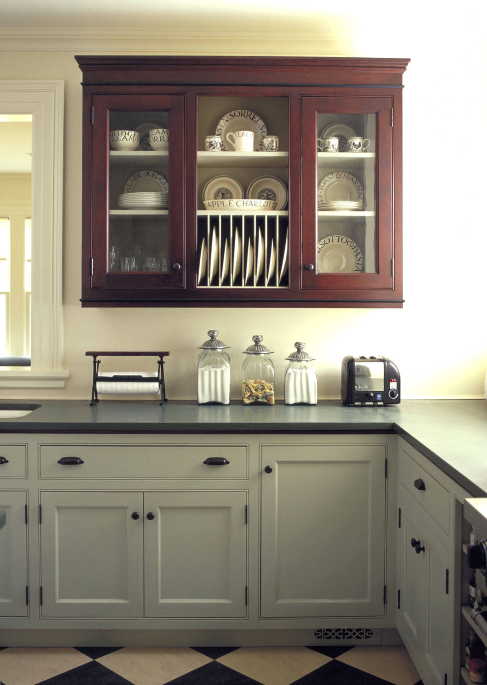 Plate cabinet design sale