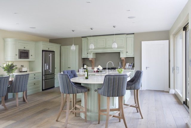 Bold Kitchen Makeover With Blue, Black and Brass Touches