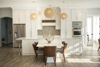 Grand Kitchen - Traditional - Kitchen - Charleston - by Priester's