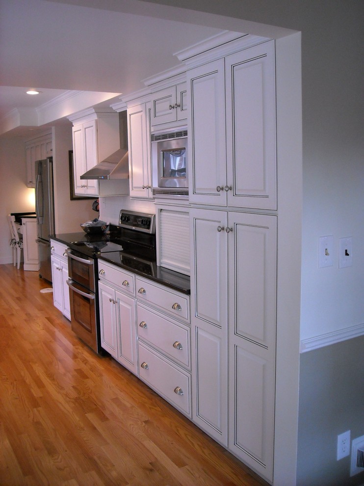 Painted White Kitchen Traditional Kitchen Cincinnati