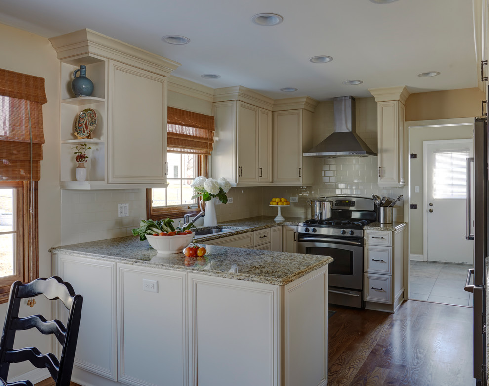 Palatine Kitchen 5 Farmhouse Kitchen Chicago by Plus