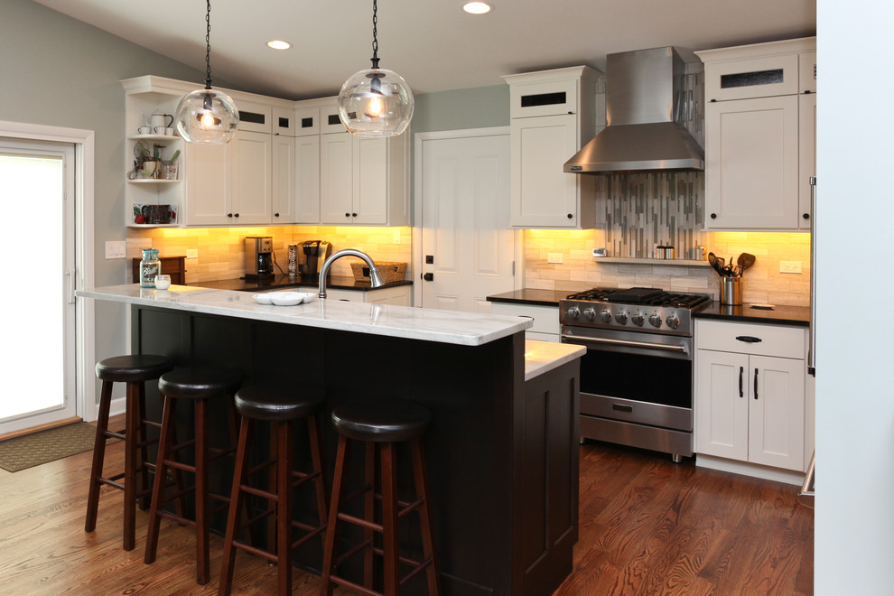 Palatine Light and Bright Kitchen Remodel, Sunroom Addition and Wet bar