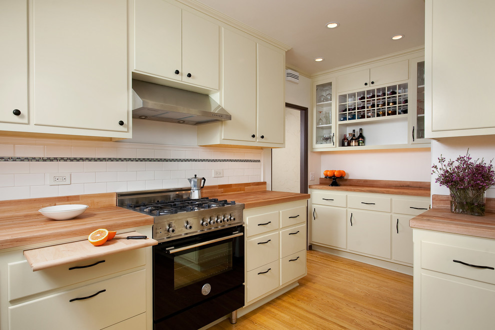 Palatine Residence Traditional Kitchen Los Angeles by Hsu