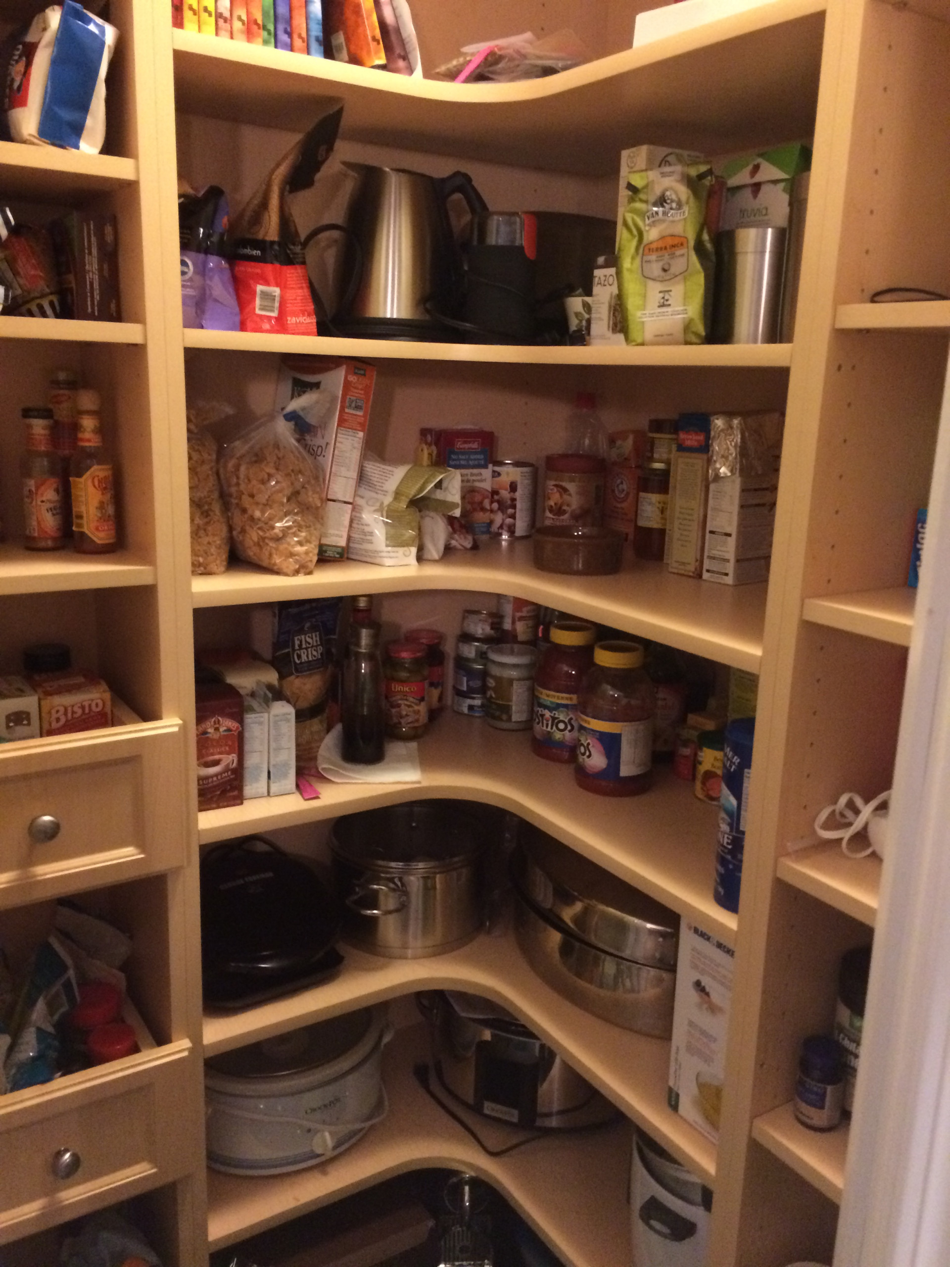 34 Corner Pantry Ideas For Inside And Outside, 55 OFF