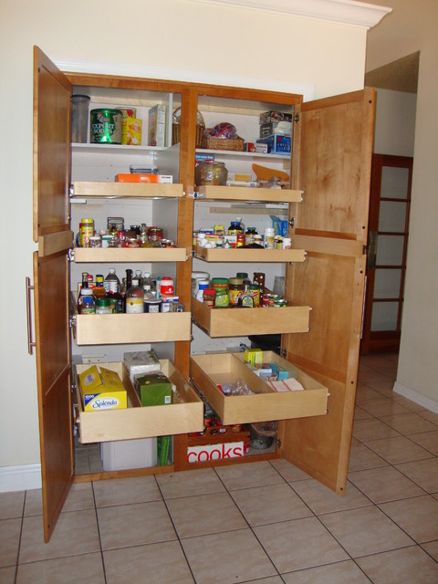 https://st.hzcdn.com/simgs/pictures/kitchens/pantry-pull-out-shelves-shelfgenie-of-miami-img~a33195000178290d_4-6982-1-20ee29d.jpg