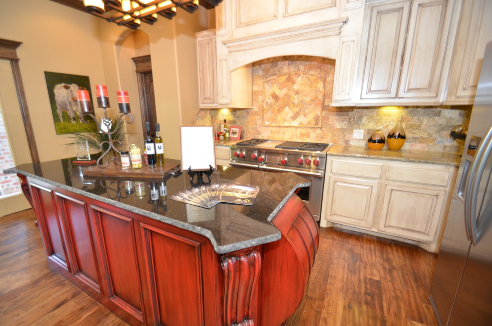 Example of a trendy kitchen design in Oklahoma City