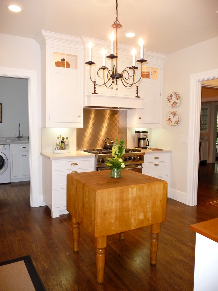 Pasadena Federalist Style Kitchen with White Traditional