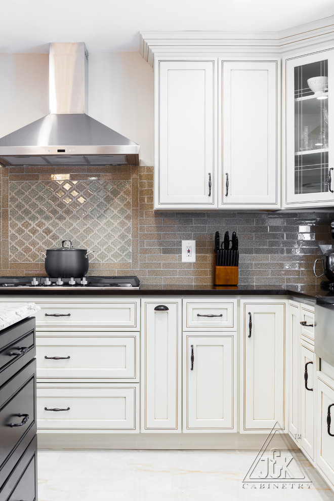 Pearl Maple Glazed J&K Kitchen New York by Home