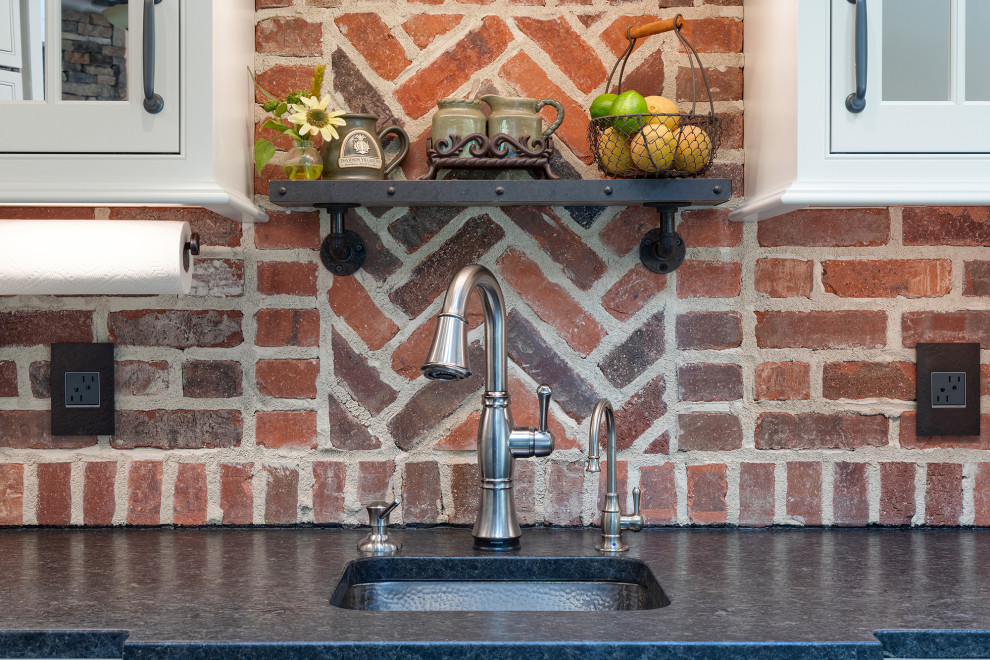 Peppermill & Englishpub Thin Brick Kitchen North Carolina Rustic