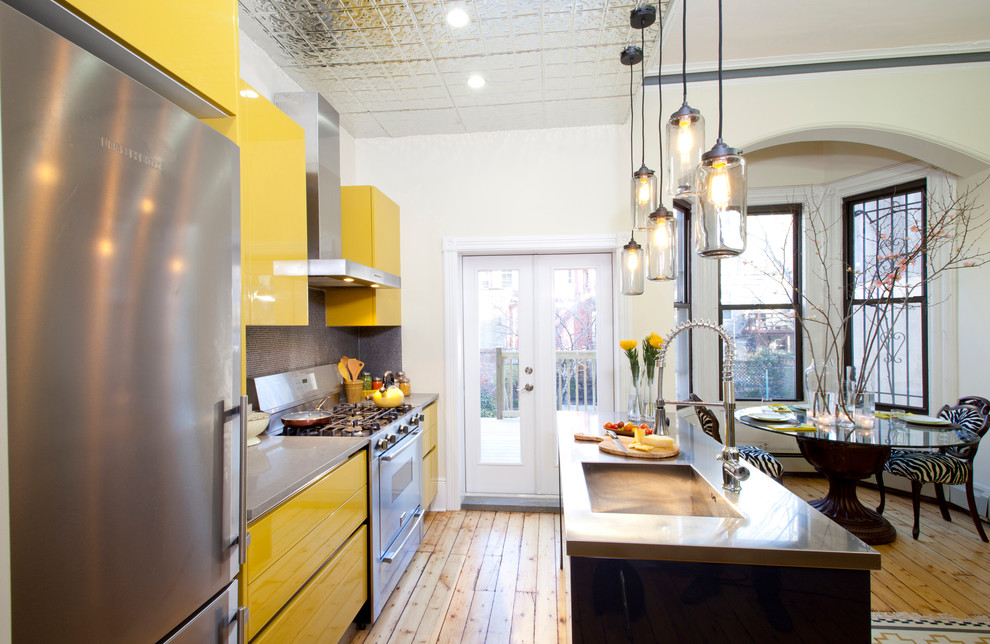 Perrotta Kitchen Contemporary Kitchen New York by The Cousins