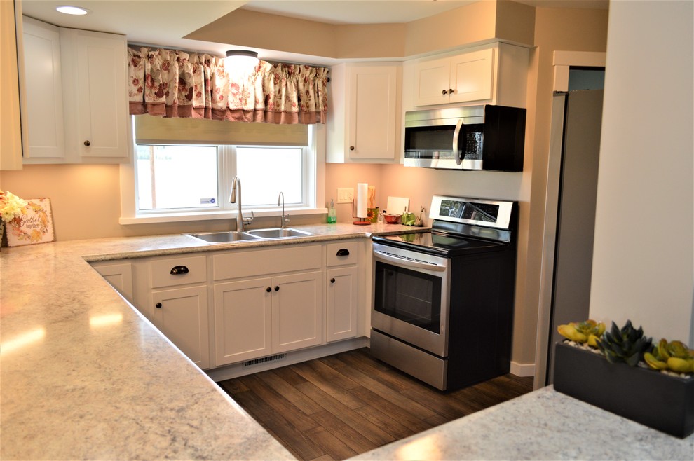 Peru, IN. BaileyTown USA, Open Kitchen - Transitional ...