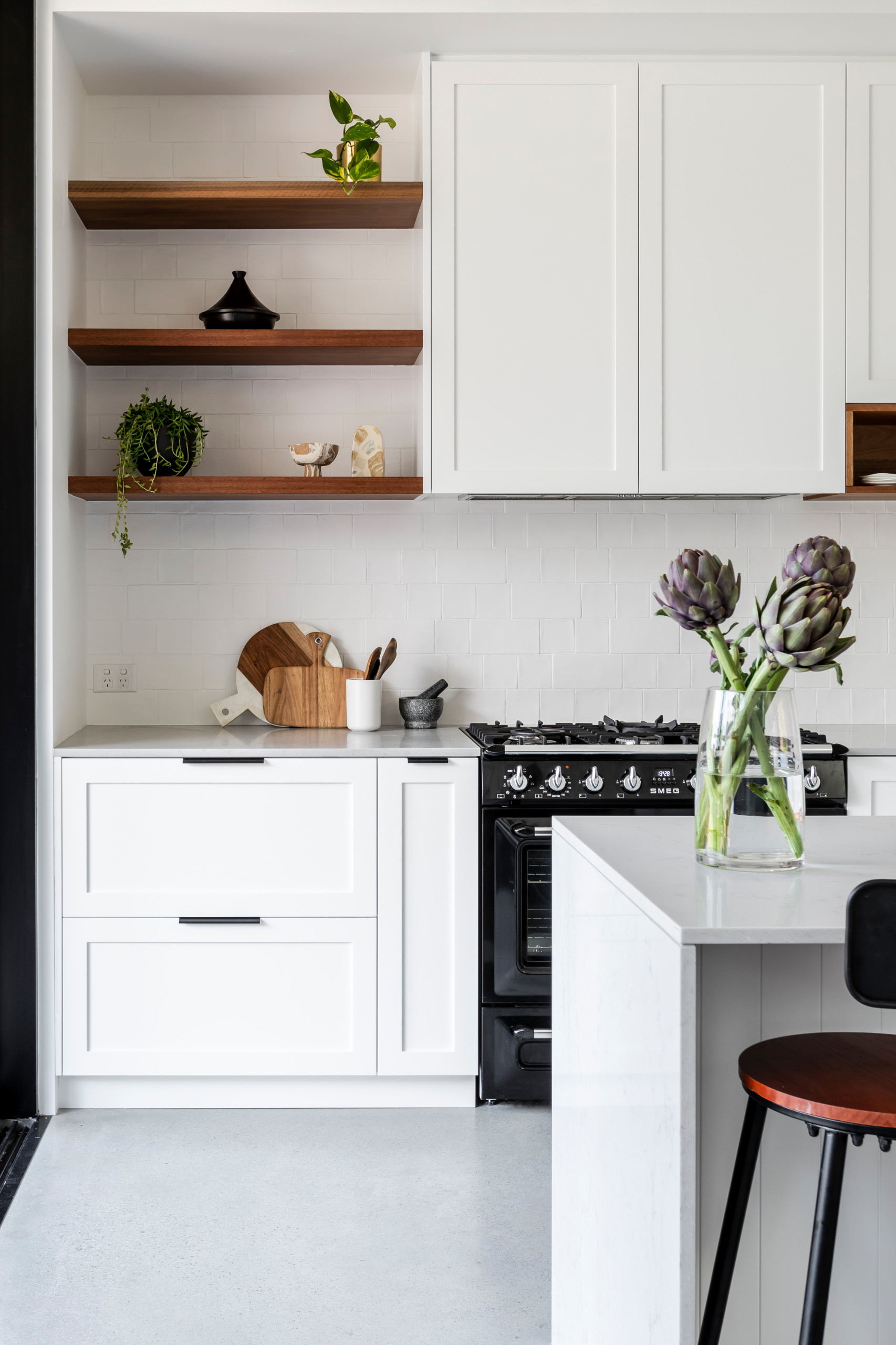 Design Ideas with Dark Shaker Kitchen Cabinets