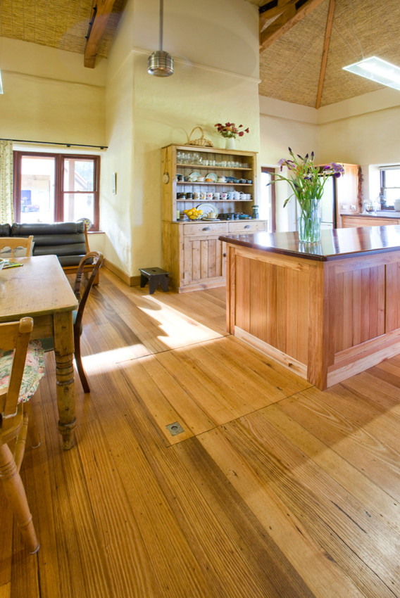 Example of a country kitchen design in Melbourne