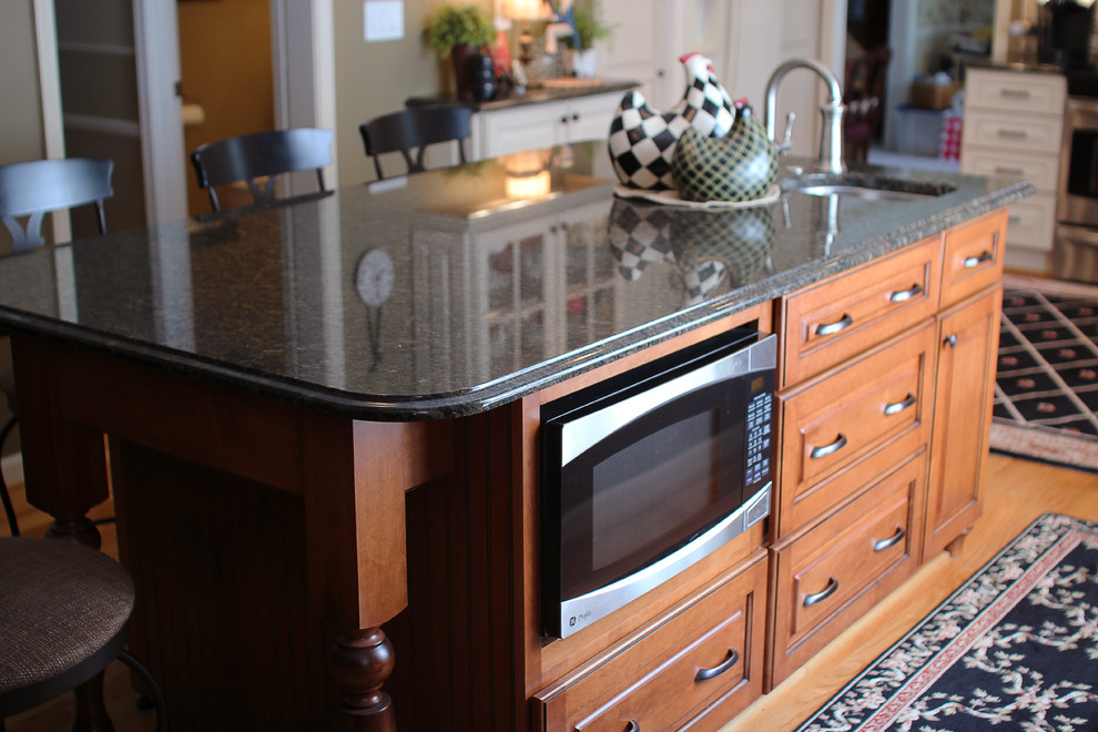 Pioneer Kitchen Remodel Traditional Kitchen Detroit by