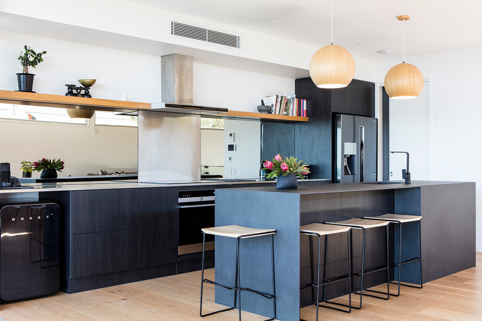 Photo of a contemporary kitchen in Sunshine Coast.