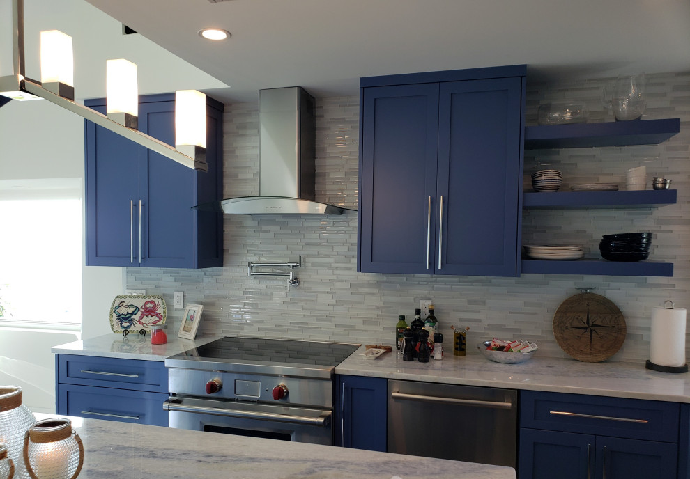 Placida Rd. Beach Style Kitchen Tampa by Stylecraft