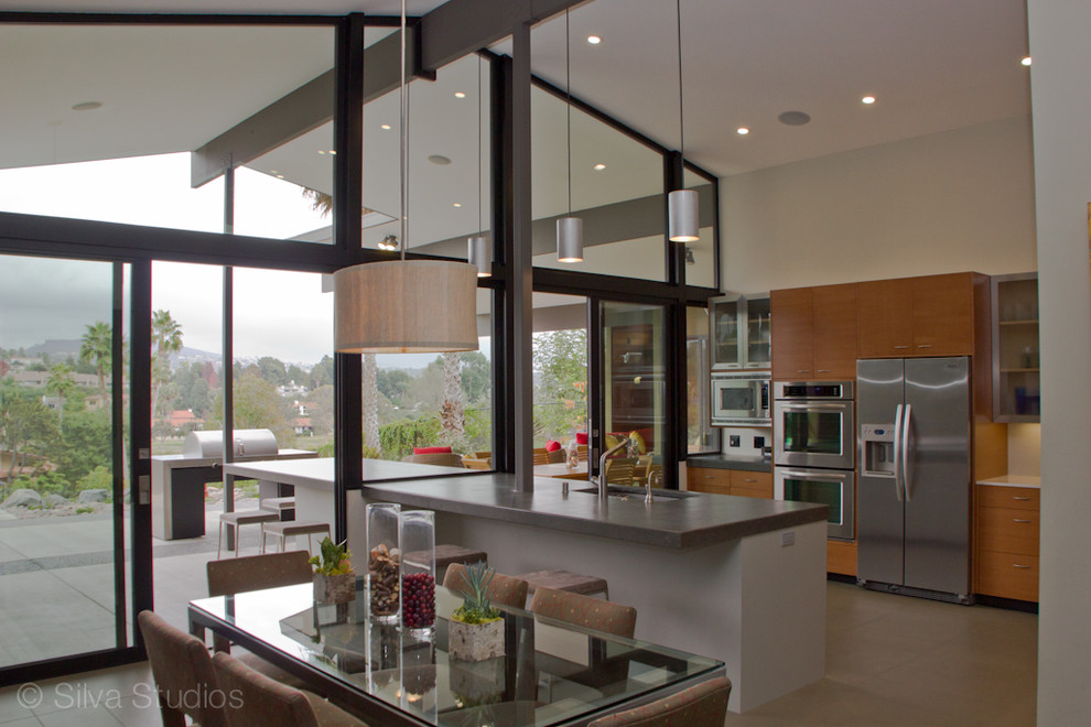 Inspiration for a modern kitchen remodel in San Diego