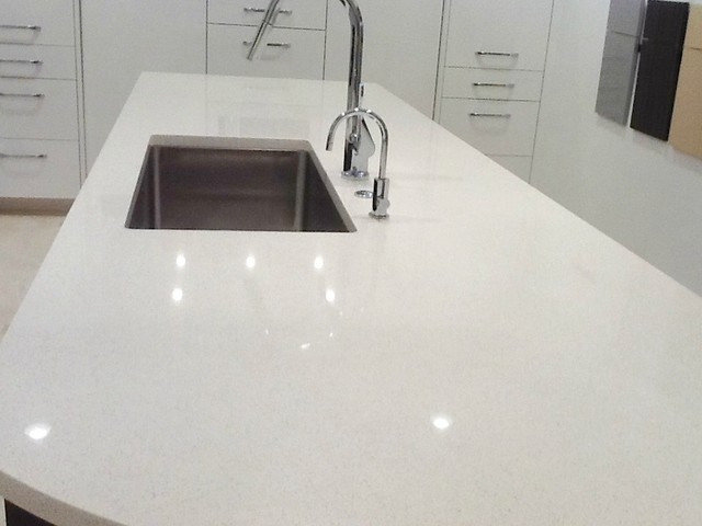 Pompeii Quartz Beach White Transitional Kitchen Miami By Pompeii Quartz Precioustone Vetrazzo Sapienstone Houzz