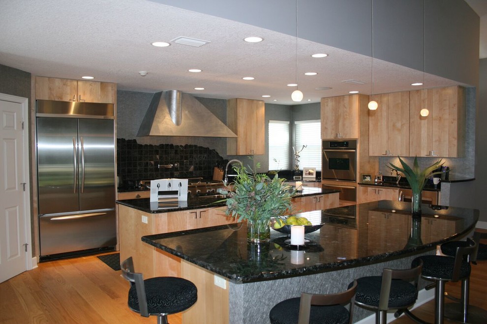 Inspiration for a contemporary kitchen in Jacksonville.