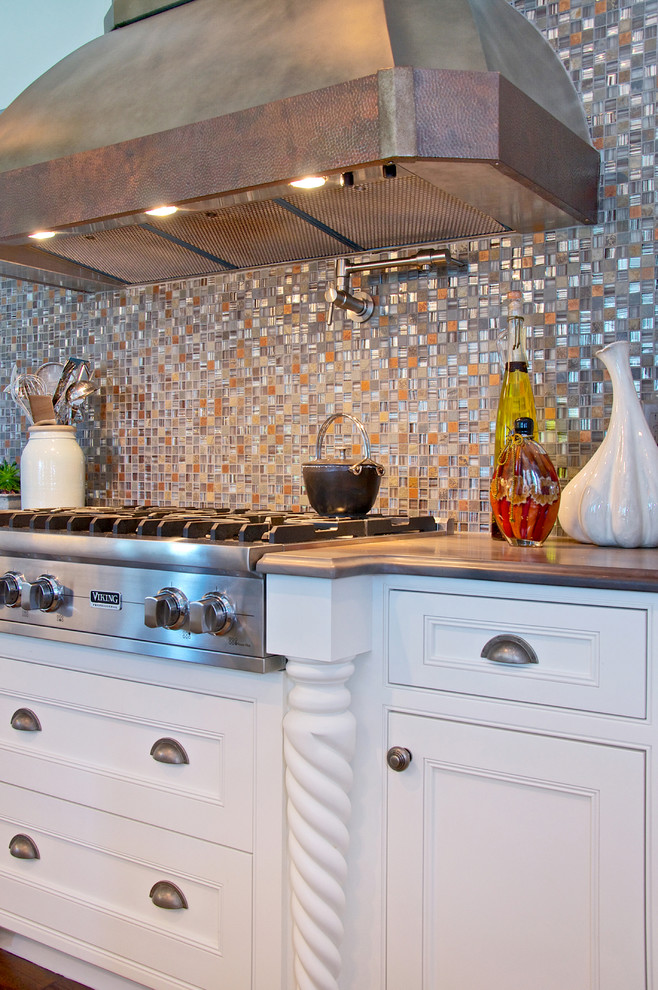 This is an example of a world-inspired kitchen in Jacksonville.