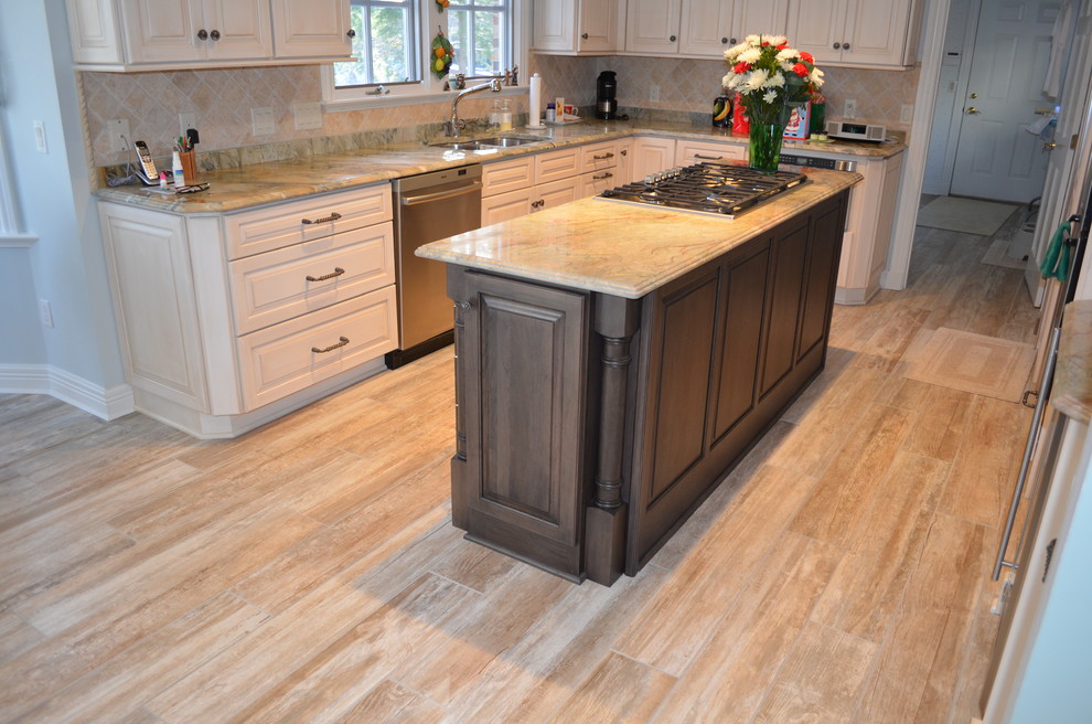 Porcelain Flooring, Traditional Kitchen - Clásico - Cocina - Cincinnati