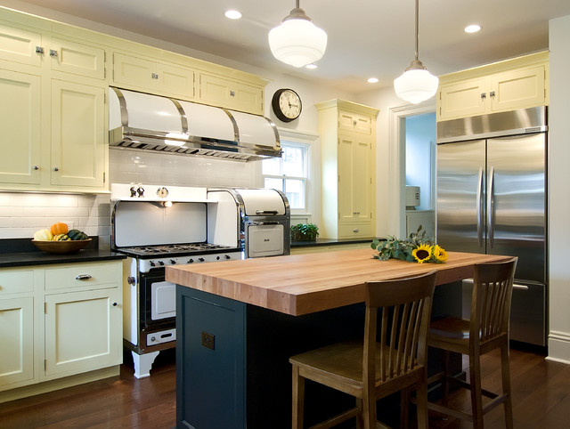 Pre 1900 Brainard House Remodel Country Kitchen Chicago By Mk Brummel Inc Houzz Uk