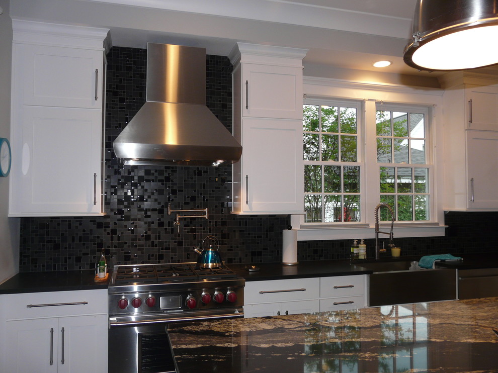 Inspiration for a contemporary kitchen remodel in Birmingham