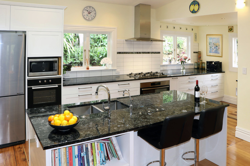 Example of a trendy kitchen design in Wellington