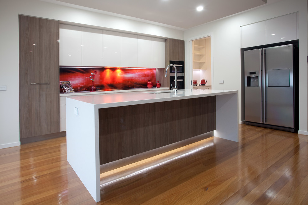 Modern Bold Kitchen Melbourne by de Wacht & Design Pty