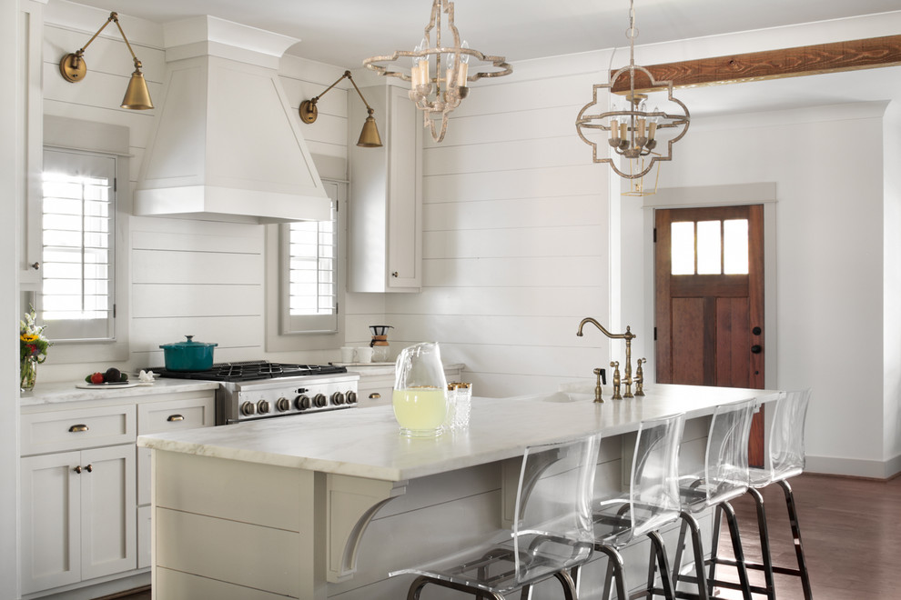 Inspiration for a farmhouse kitchen remodel in Birmingham