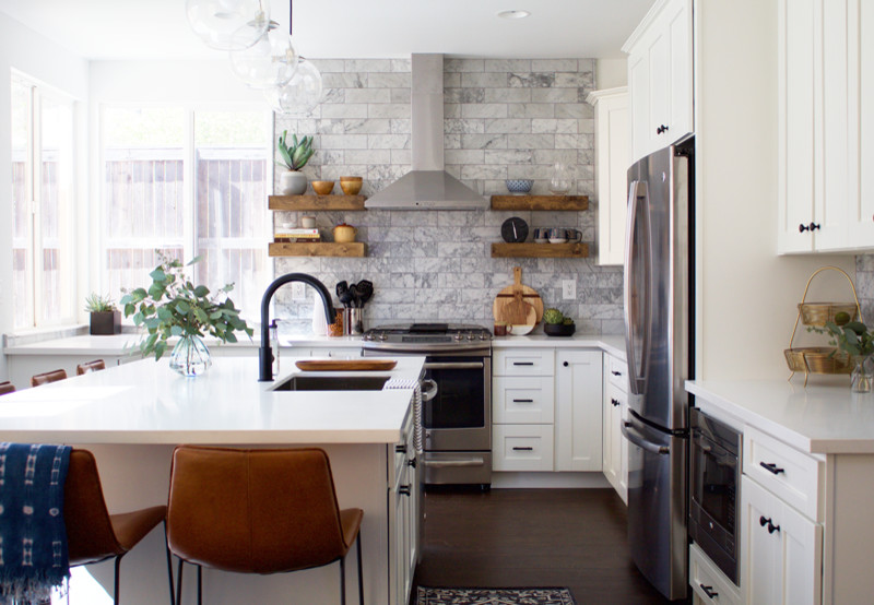 Project Island Time - Farmhouse - Kitchen - Los Angeles - by Sundling ...