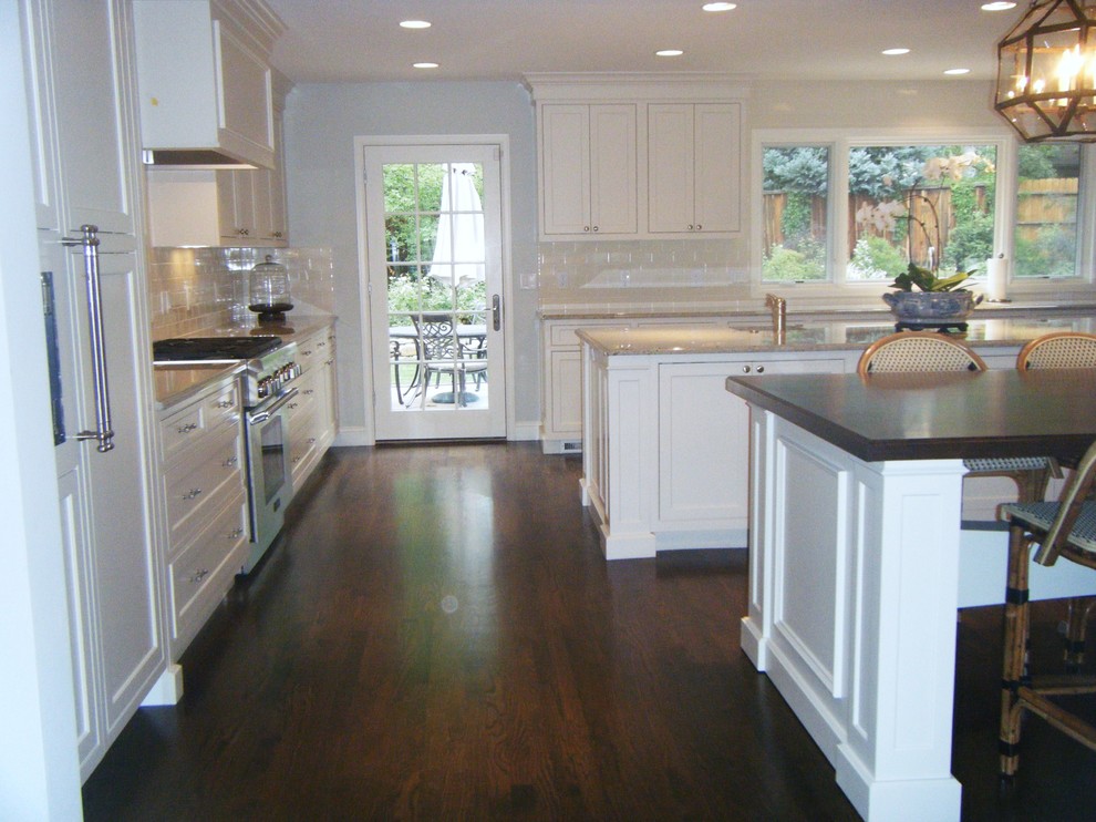 Example of a kitchen design in Denver