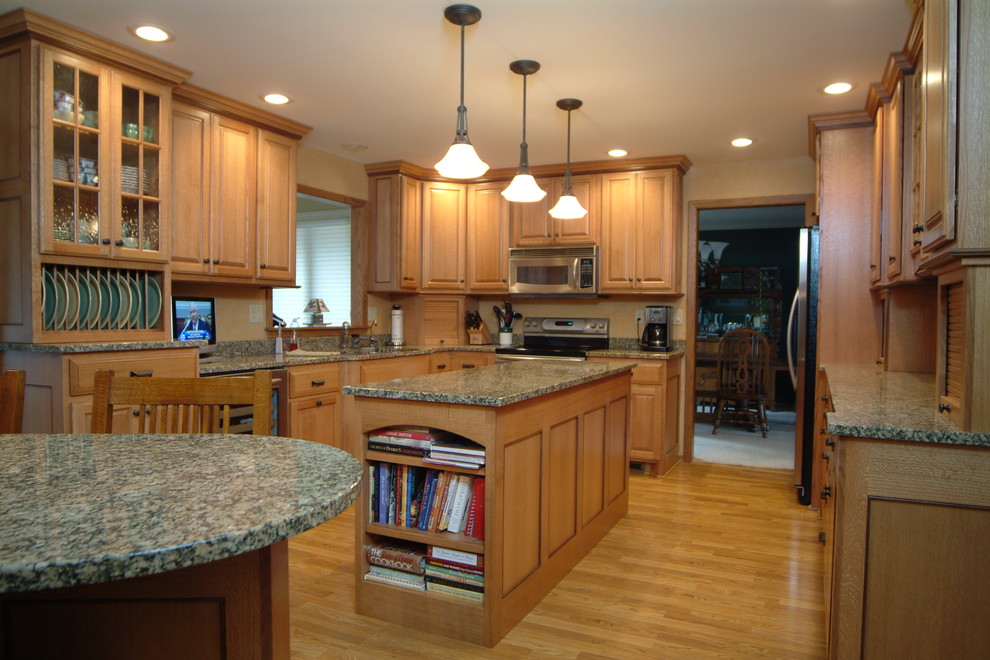 Quarter Sawn Oak with Black Walnut Accents Traditional Kitchen