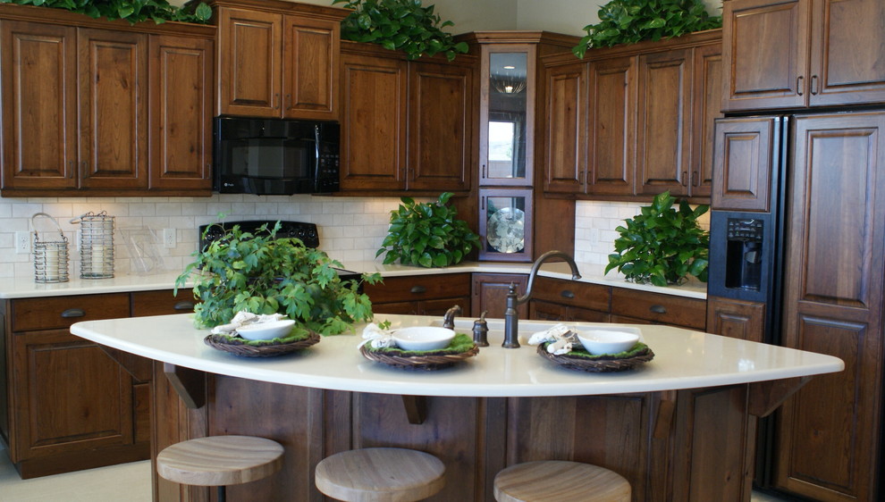 Example of a trendy kitchen design in Salt Lake City