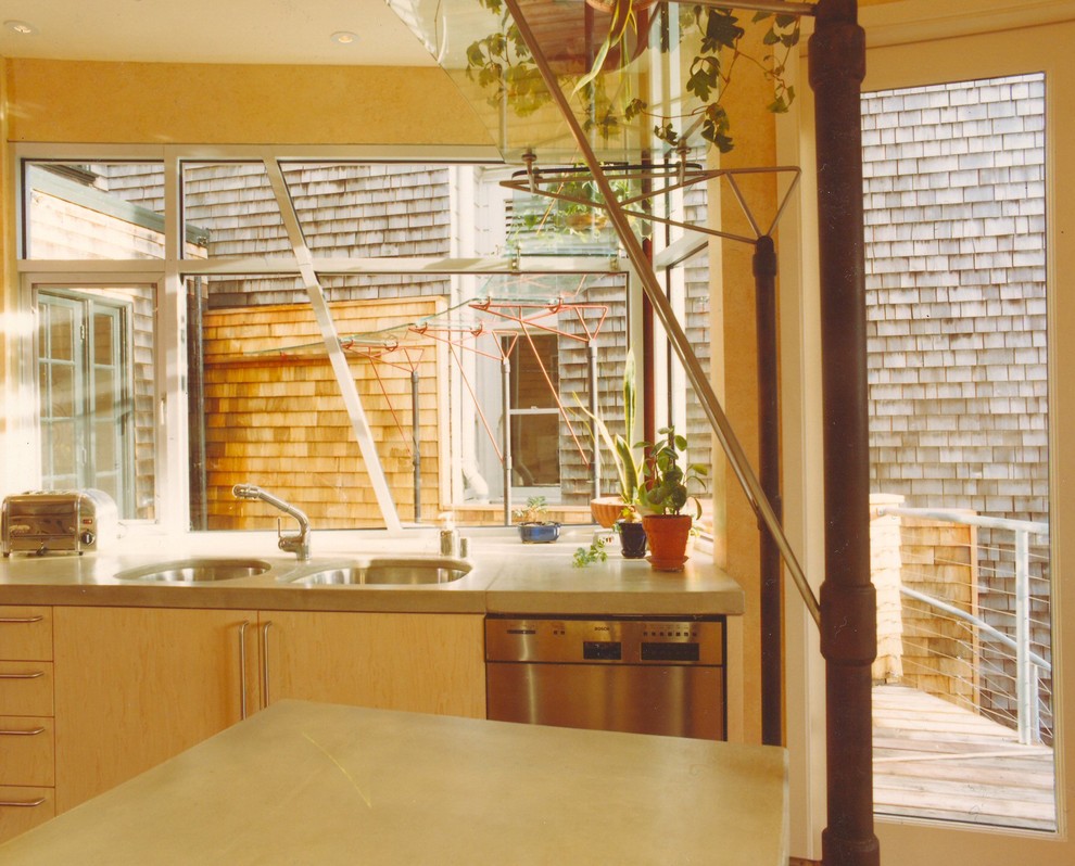 Immagine di una cucina eclettica
