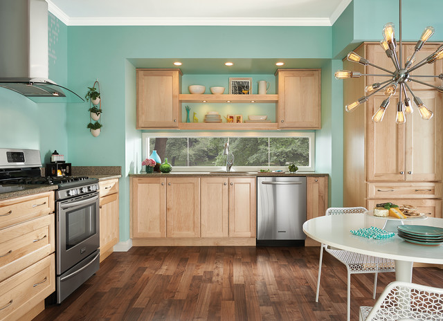 Rafina Natural Maple Kitchen Eclectic Detroit By Cardell Cabinetry - Cardell Kitchen Cabinets Rafina Natural Maple Kitchen Eclectic Detroit By Cardell Cabinetry - Cardell Kitchen Cabinets