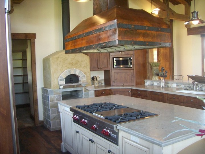 Inspiration for a classic kitchen in Salt Lake City.