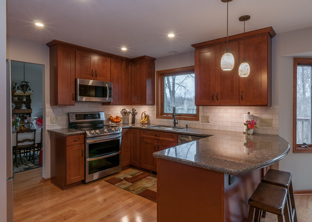 Reading Cognac Maple With Mountain Mist Silestone Transitional Kitchen Minneapolis Houzz Uk
