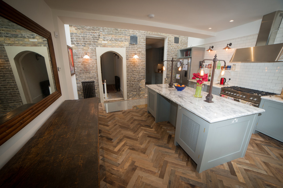 This is an example of a rustic kitchen in London.